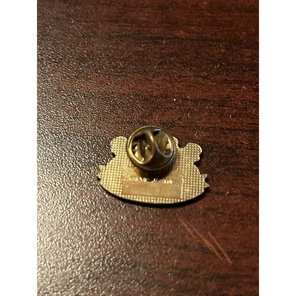 McDonald's Deluxe Burger Grown-Up Taste‎ Employee Lapel Hat Pin